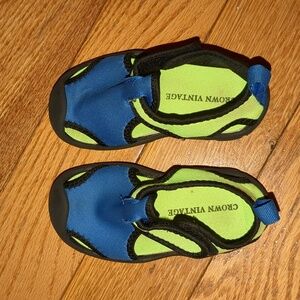 Toddler Size 6 Water Sandals